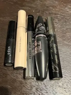 ブラックマスカラ✨4本セット✨ラメマスカラ✨ヒロインメイクあり✨