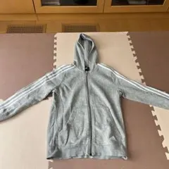 adidas グレー パーカー 160