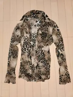ヒョウ柄長袖シャツMサイズ