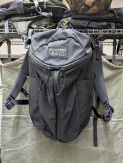 MYSTERY RANCH バックパック ブラックのサムネイル
