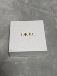 DIOR ギフトボックス ホワイト 小型