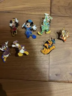 東京ディズニーリゾート ピンバッジ 7個セットのサムネイル