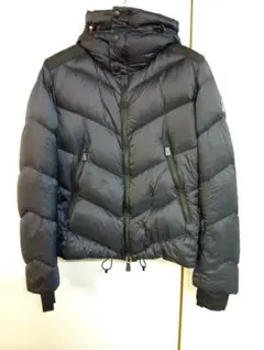 モンクレール　グルノーブル　ダウンジャケット　2　ブラック　チャック不良