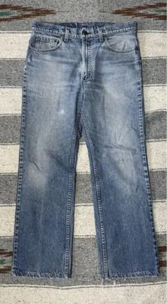 Item thumbnail for item 61b1fa7e-1ba7-4ca2-8cc3-3a57f51681c9