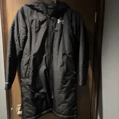 Under Armour ブラックダウンコート YLG