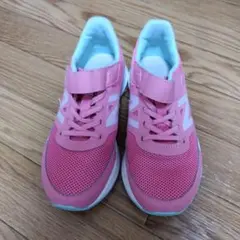 New Balance　570 ピンク スニーカー 22センチ