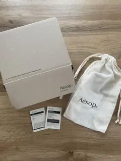 Aesop ギフトBOX 空箱 巾着袋 緩衝材付 イソップ