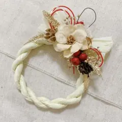最終✳︎12/28 9時まで販売 お正月ミニしめ縄飾り ゴールド 【直径約8cm】