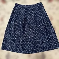 agnes b. アニエスベー ドット柄 タックスカートのサムネイル