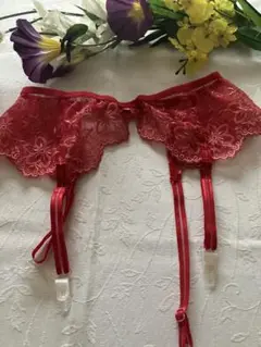 未使用❤️レッド レース ガーターベルトのサムネイル