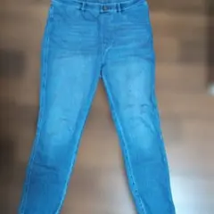 UNIQLO クロップドレギンスパンツ