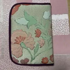 【帯リメイク】花柄刺繍 通帳入れ　お薬手帳ケース　マルチケース