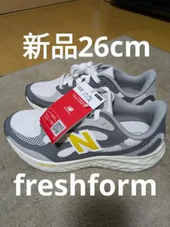 ニューバランス　スニーカー　26cm　新品タグ付き