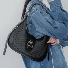 Item thumbnail for item b0d6509a-b214-43e0-aa0f-417e62f10aec