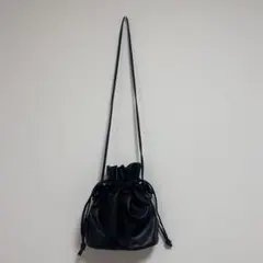 ブラック ドローストリング 巾着ショルダーバッグ