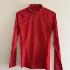 UNDER ARMOUR レッド アンダーシャツ MD