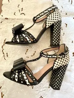 BOUTIQUE MOSCHINO リボン付きサンダル　36 (23cm)