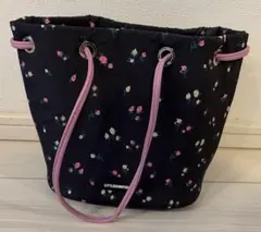 Item thumbnail for item f51112cf-6b93-459b-99f8-40cdc7697fb9