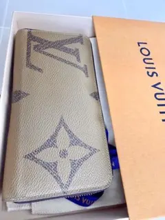 【新品未使用】お値下げ不可⚠️ 大人気モデル❣️モノグラム ジャイアント ジッピー 2026年最新】ジャイアントモノグラムの人気アイテム - メルカリ