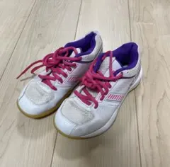 ヨネックス　YONEX バドミントンシューズ　パワークッションストライダーフローのサムネイル