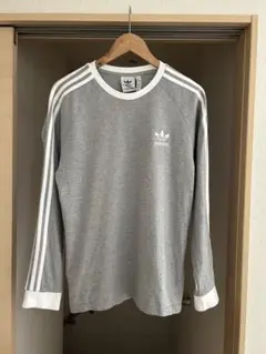 【adidas】アディカラー クラシックス スリーストライプス 長袖Tシャツ