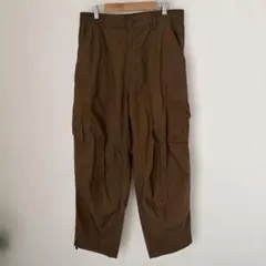 ユニクロC ワイドフィットカーゴパンツ　ブラウン　Mサイズのサムネイル