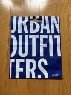 URBAN OUTFITTERS ブルー