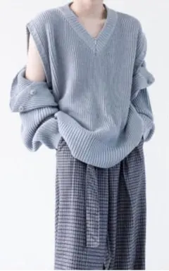 ［YOURNUS］Shoulder Button V Neck Knit