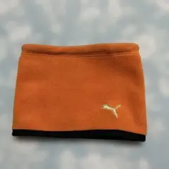 PUMAのネックウォーマー、リバーシブル