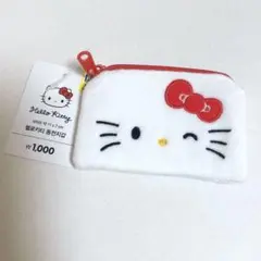 韓国限定　新品　キティ　小物入れ　ポーチ　赤　レッド　ウインク　サンリオ