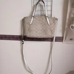 コーチ ショルダーバッグ ベージュ