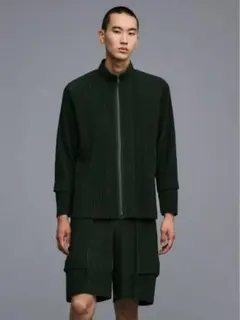 HOMME PLISSE オムプリッセイッセイミヤケ CARGO ブルゾンのサムネイル