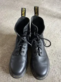 Dr. Martens 黒 レザー ハイカットブーツ