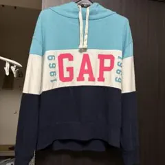 GAP パーカー Mサイズ