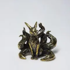 七尾の狐 置物 真鍮製 キツネ