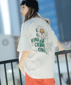 【新品 未使用品】PAGEBOYLIM バックプリント 花柄 Tシャツ 白 Mのサムネイル