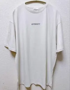 しまむら　レディース　半袖Tシャツ　ロゴTシャツ　アイボリー　新品のサムネイル
