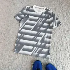 メンズ　NIKE ナイキ　ランニングシャツ　Tシャツ　半袖　S 総柄　プリント