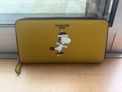 COACH スヌーピー コラボ 長財布 イエローのサムネイル