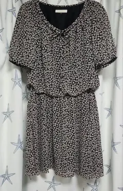 プロポーションボディドレッシング　小花柄 半袖 ワンピース