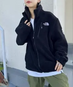 THE NORTH FACE ブラックフリースジャケット