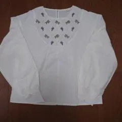 ehka sopo　刺繍入り ホワイト 長袖ブラウスのサムネイル