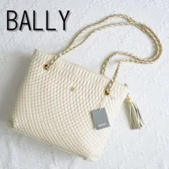 未使用級！希少モデル！BALLY　キルティング　セミショルダーバッグ　ラムレザー