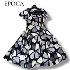 EPOCA エポカ 総柄 半袖　フレアワンピース　モノトーン　グレー　ブラックのサムネイル