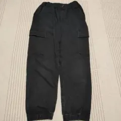 ユニクロ　カーゴパンツ　ズボン　パンツ130cm　黒