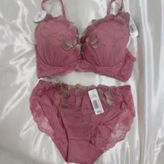 新品 aimerfeel E75楽ブラ&ショーツセット