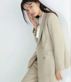 ナチュラルビューティーベーシック　テーラードジャケット　ダブルブレスト