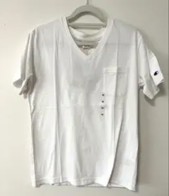 【新品】Champion Vネック ポケットTシャツ ホワイト Mサイズ　半袖