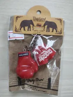 トマトパスタ専用新品　MUAY THAI ボクシンググローブ キーホルダー　タイ