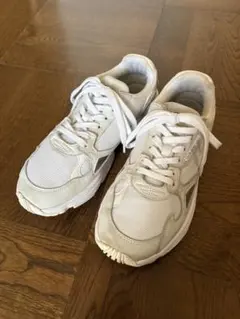 adidas ファルコン 白 25.5cm